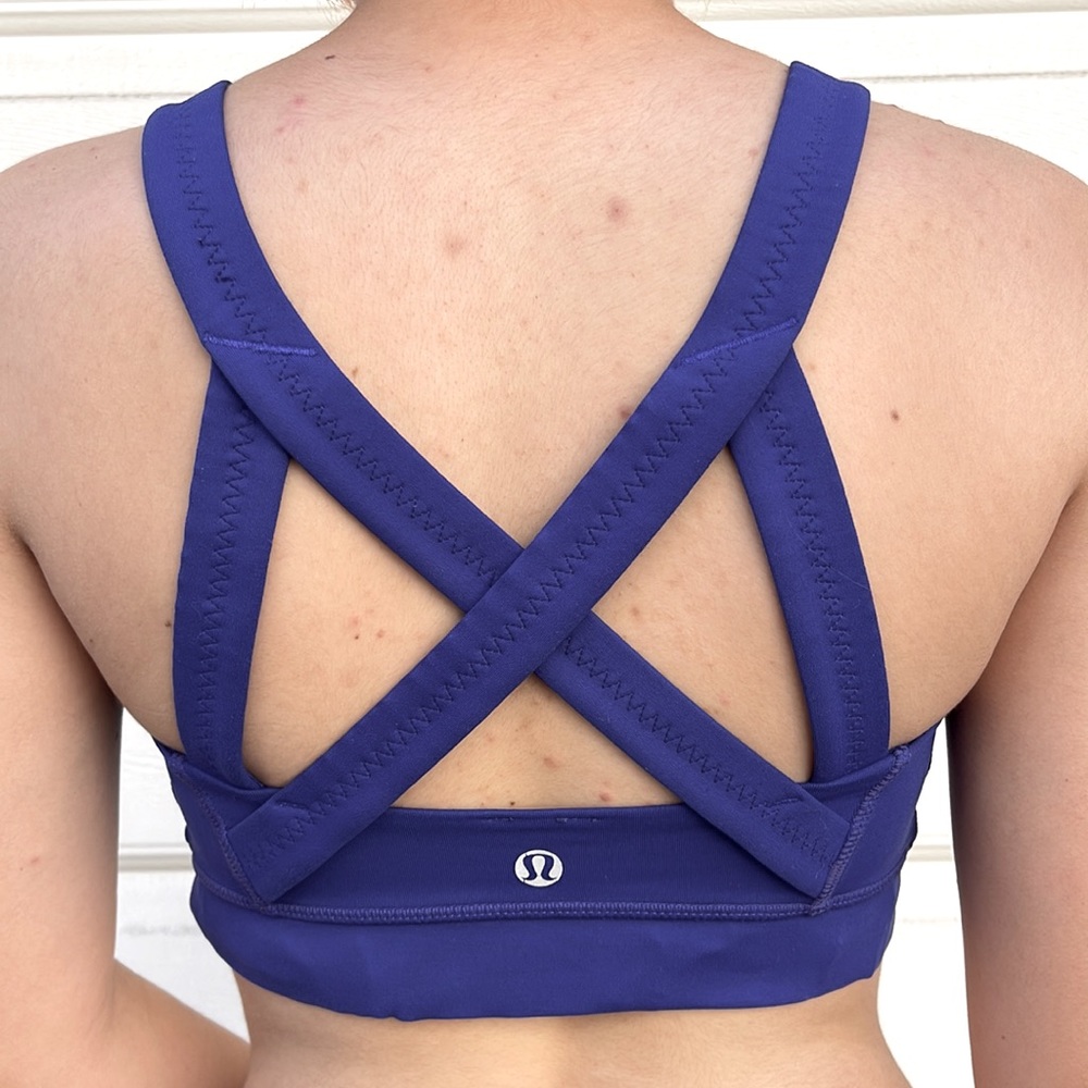 Lululemon - Picture 3 of 3